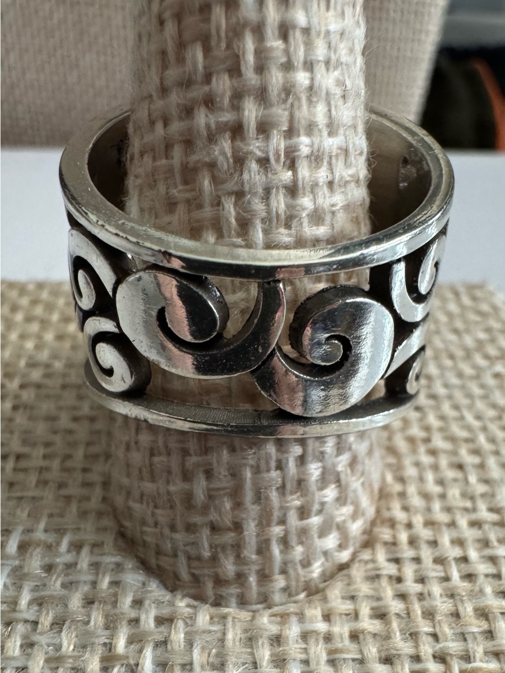 Brighton Silver & Black Heart Crystal Statement Ring w/ Clear surrounding stones - Picture 6 of 11